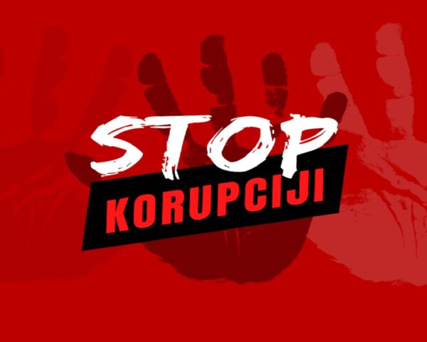 Pomoćnik direktora Kancelarije za prevenciju korupcije i koordinaciju aktivnosti na suzbijanju korupcije u Bd BiH Mirza Mešanović upriličio je radni sastanak sa učenicima III O.Š. Bd BiH na temu "Borba protiv korupcije, nepotizma i stranačkog zapošljavanja u Bd BiH"